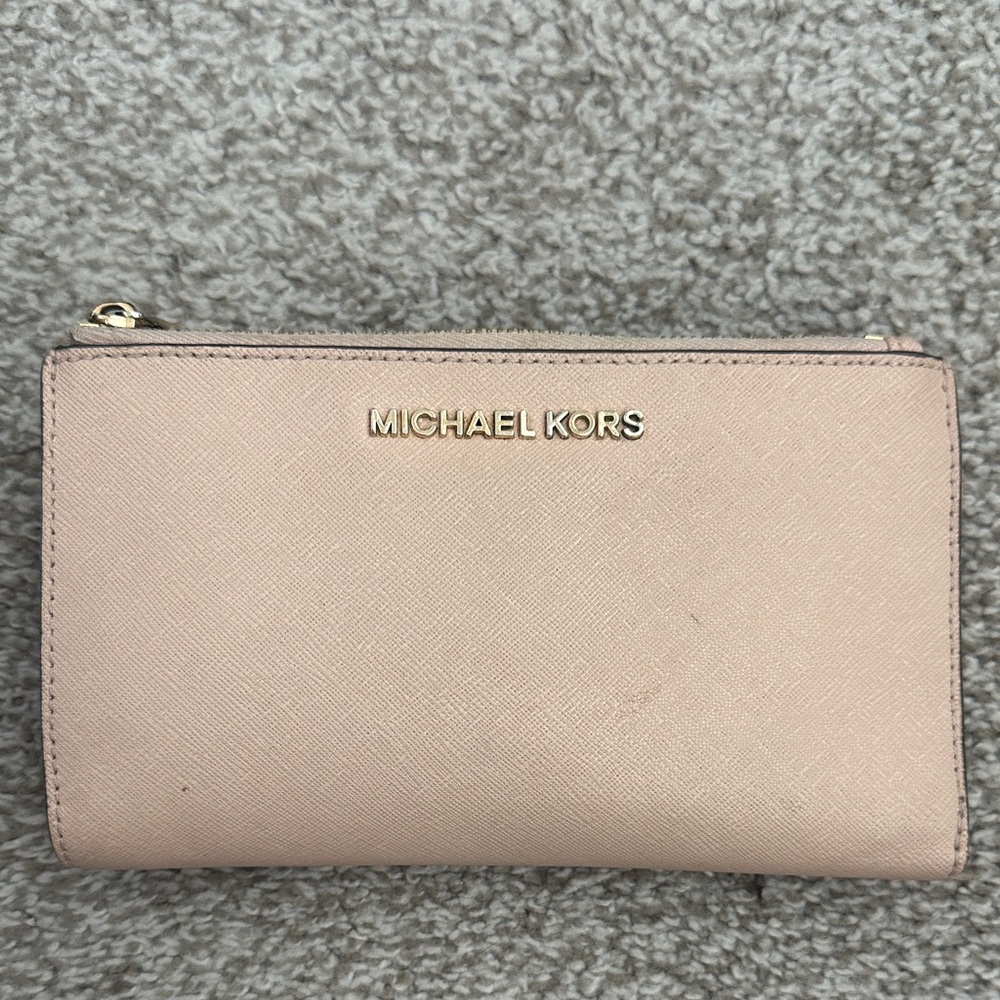 Michael Kors Blush Pink Wallet